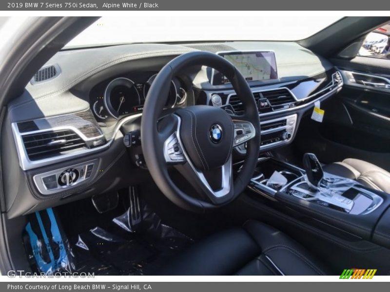 Alpine White / Black 2019 BMW 7 Series 750i Sedan