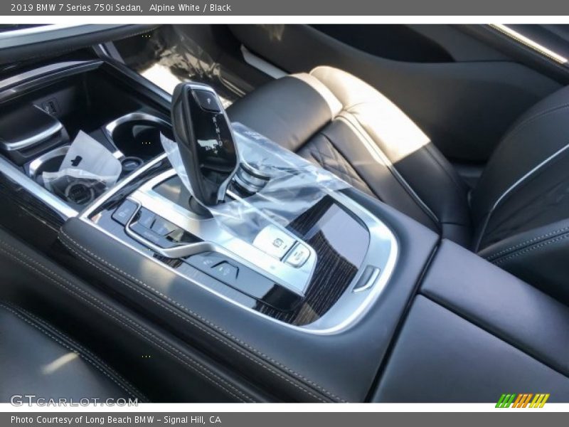 Alpine White / Black 2019 BMW 7 Series 750i Sedan