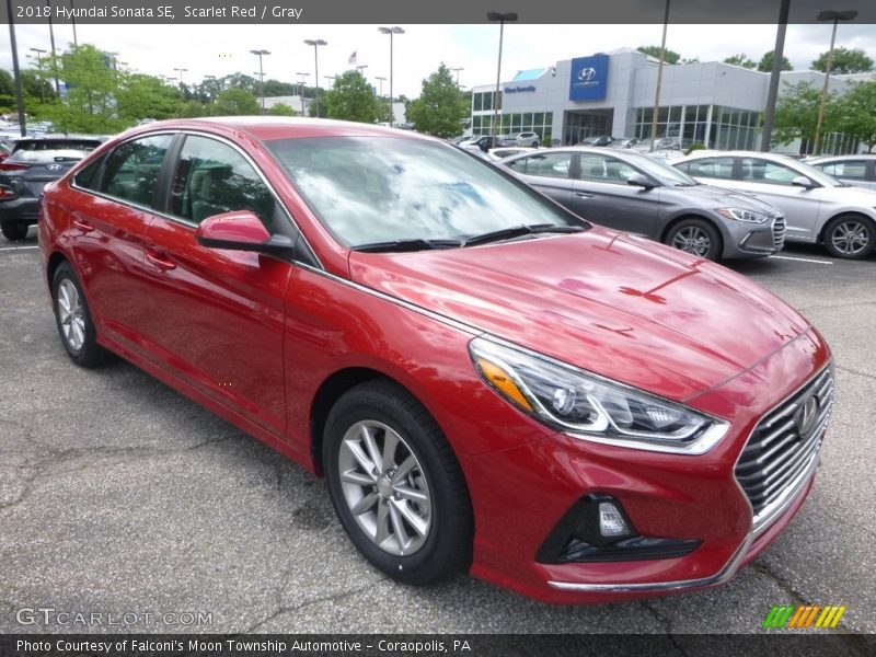 Scarlet Red / Gray 2018 Hyundai Sonata SE