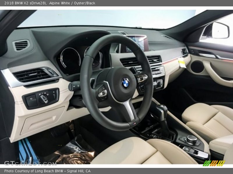 Alpine White / Oyster/Black 2018 BMW X2 sDrive28i