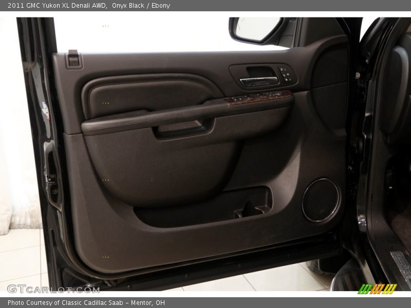 Onyx Black / Ebony 2011 GMC Yukon XL Denali AWD
