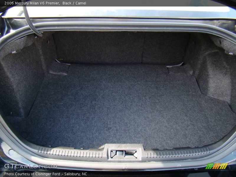 Black / Camel 2006 Mercury Milan V6 Premier
