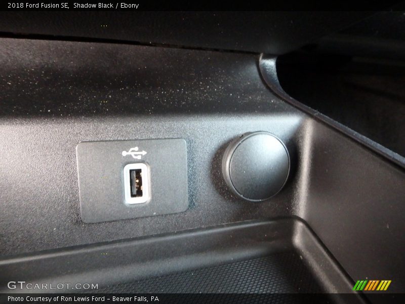 Shadow Black / Ebony 2018 Ford Fusion SE