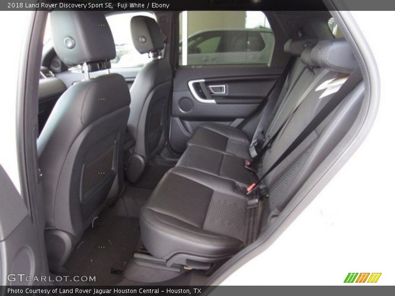 Fuji White / Ebony 2018 Land Rover Discovery Sport SE