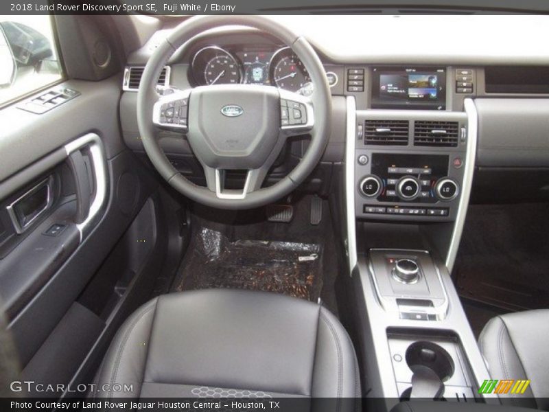 Fuji White / Ebony 2018 Land Rover Discovery Sport SE