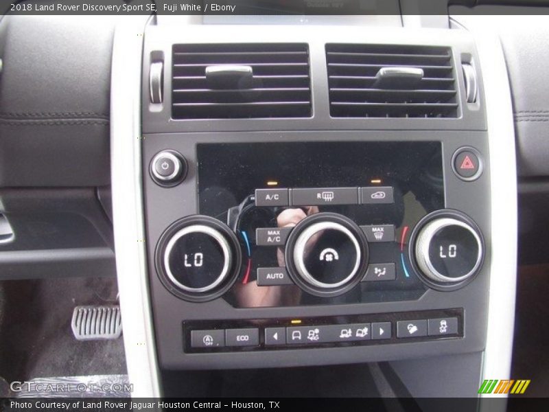 Fuji White / Ebony 2018 Land Rover Discovery Sport SE