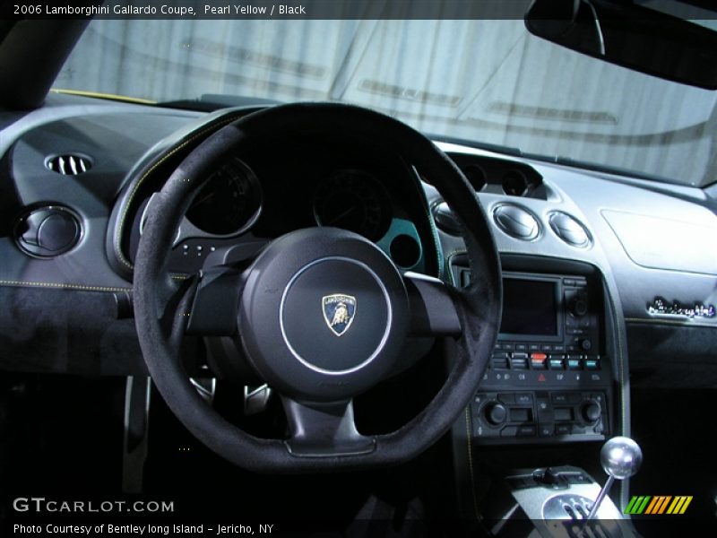 Alcantara lined steering wheel. - 2006 Lamborghini Gallardo Coupe