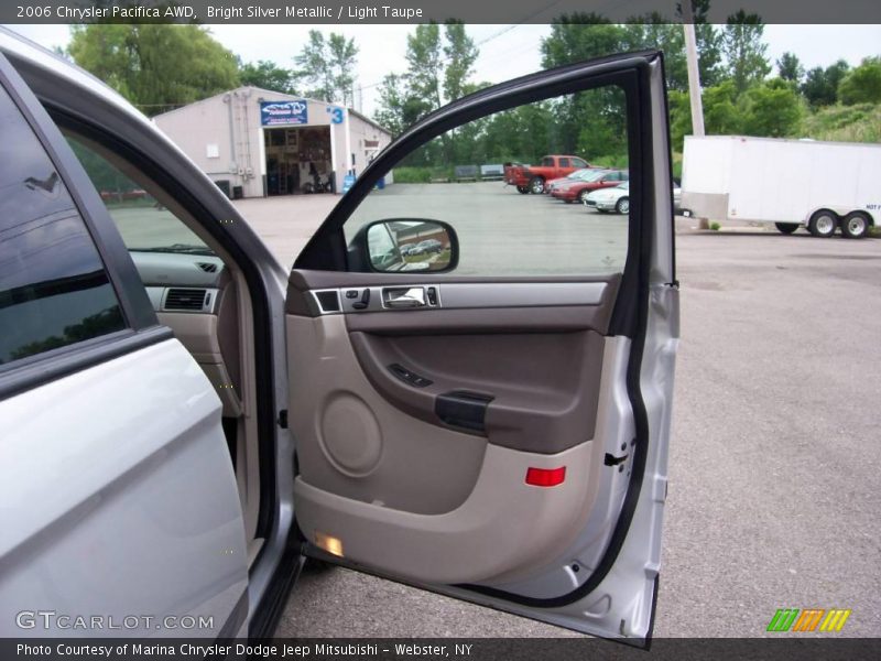 Bright Silver Metallic / Light Taupe 2006 Chrysler Pacifica AWD