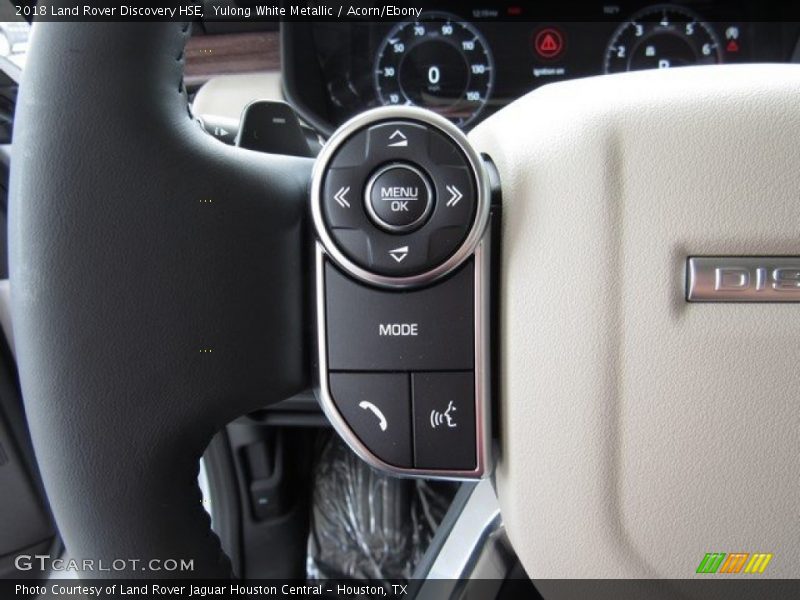 Yulong White Metallic / Acorn/Ebony 2018 Land Rover Discovery HSE