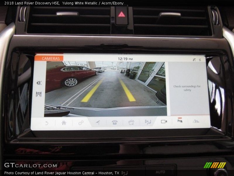 Yulong White Metallic / Acorn/Ebony 2018 Land Rover Discovery HSE