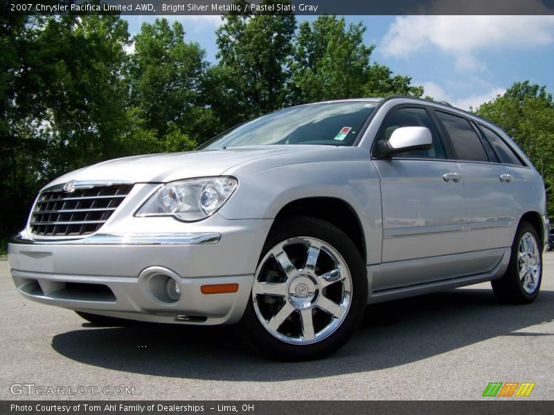 Bright Silver Metallic / Pastel Slate Gray 2007 Chrysler Pacifica Limited AWD