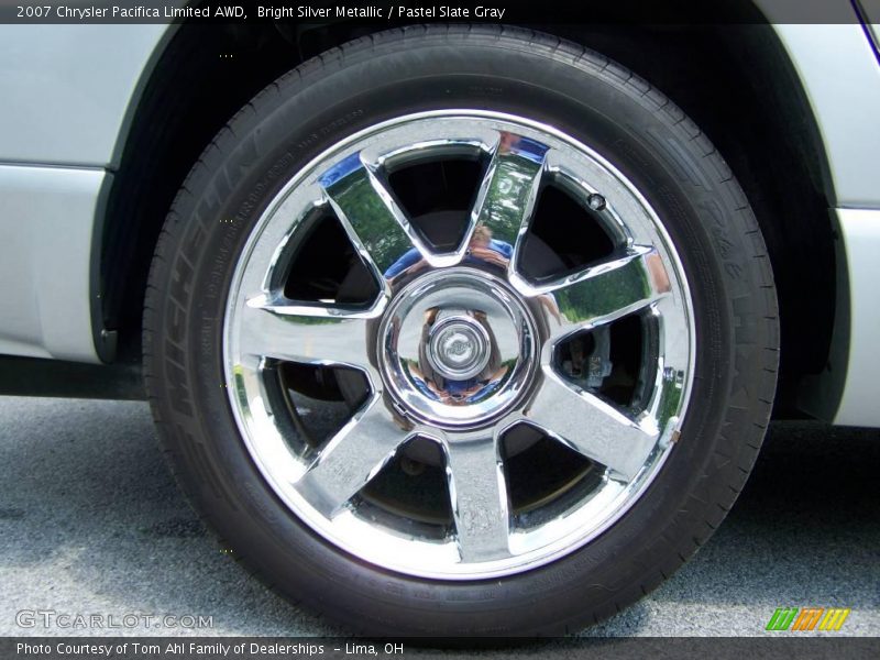 Bright Silver Metallic / Pastel Slate Gray 2007 Chrysler Pacifica Limited AWD
