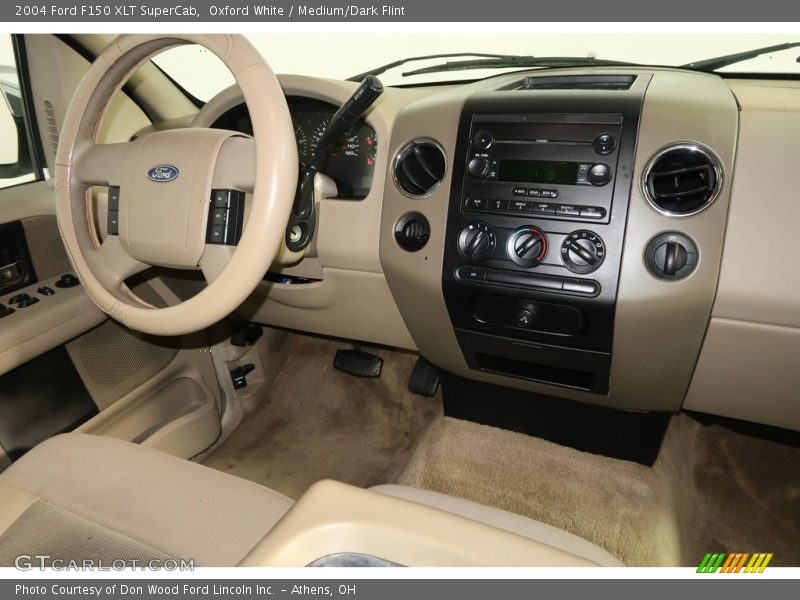 Oxford White / Medium/Dark Flint 2004 Ford F150 XLT SuperCab
