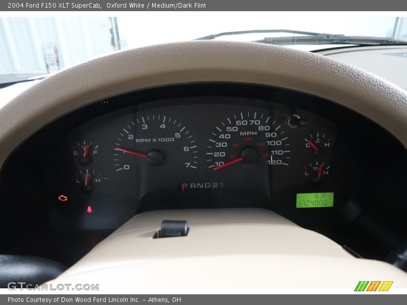 Oxford White / Medium/Dark Flint 2004 Ford F150 XLT SuperCab