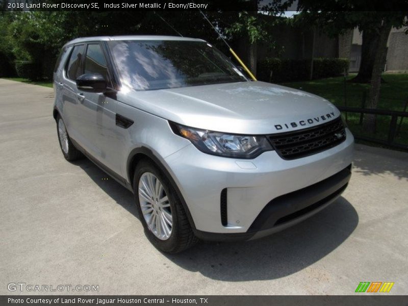 Indus Silver Metallic / Ebony/Ebony 2018 Land Rover Discovery SE