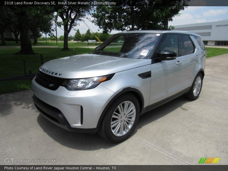 Indus Silver Metallic / Ebony/Ebony 2018 Land Rover Discovery SE