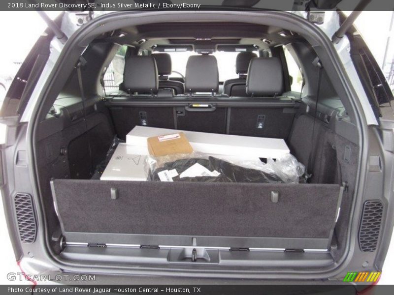 Indus Silver Metallic / Ebony/Ebony 2018 Land Rover Discovery SE