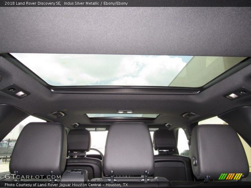 Indus Silver Metallic / Ebony/Ebony 2018 Land Rover Discovery SE