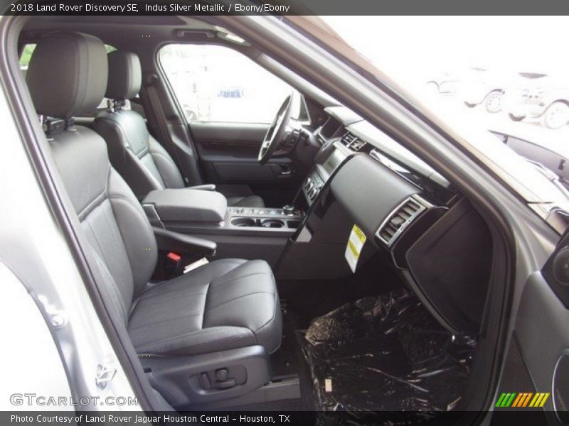 Indus Silver Metallic / Ebony/Ebony 2018 Land Rover Discovery SE