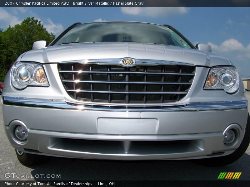 Bright Silver Metallic / Pastel Slate Gray 2007 Chrysler Pacifica Limited AWD