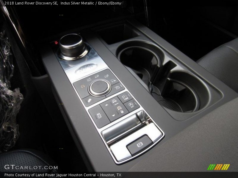 Indus Silver Metallic / Ebony/Ebony 2018 Land Rover Discovery SE