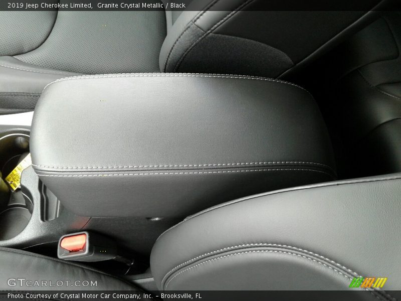 Granite Crystal Metallic / Black 2019 Jeep Cherokee Limited