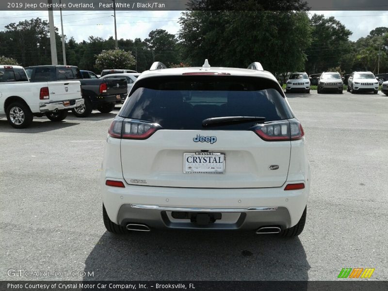 Pearl White / Black/Tan 2019 Jeep Cherokee Overland