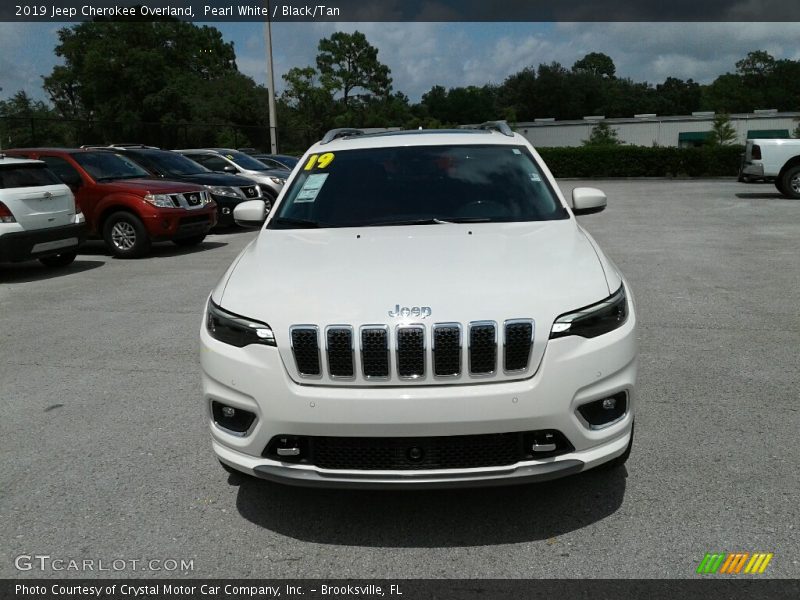 Pearl White / Black/Tan 2019 Jeep Cherokee Overland