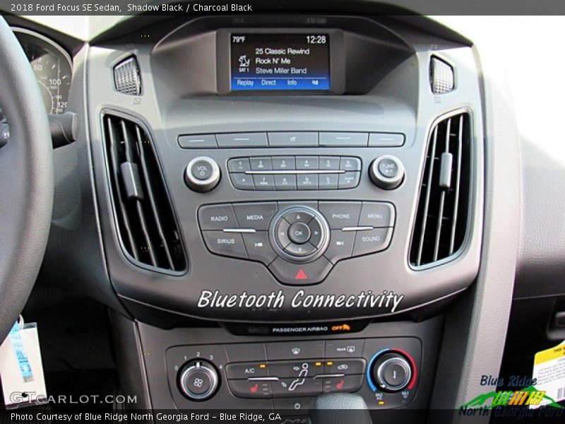 Shadow Black / Charcoal Black 2018 Ford Focus SE Sedan