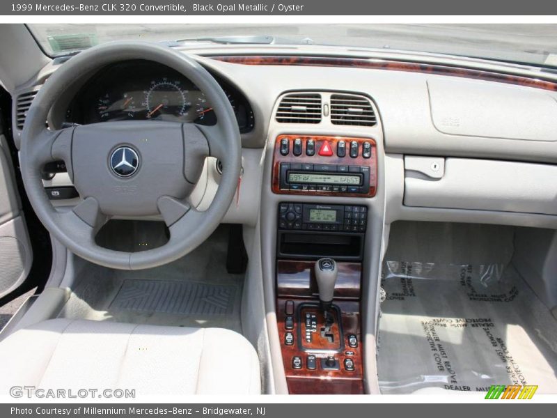 Black Opal Metallic / Oyster 1999 Mercedes-Benz CLK 320 Convertible