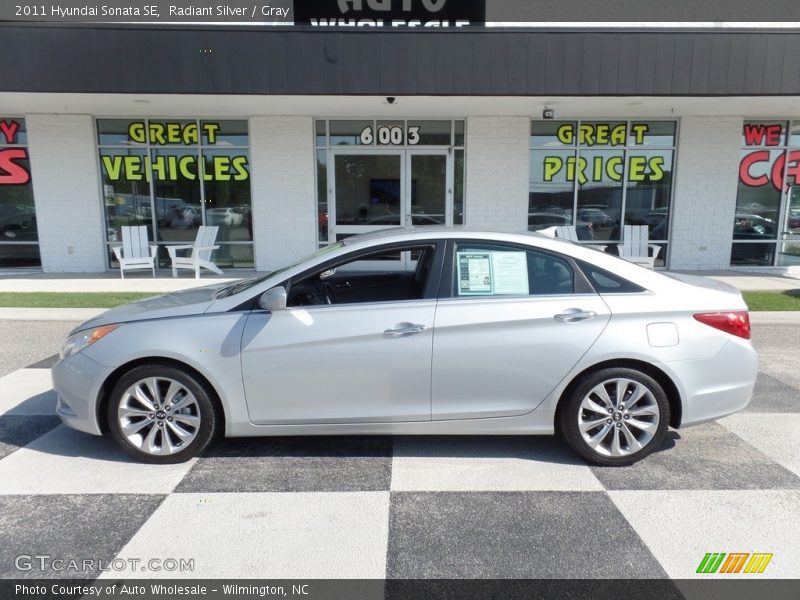 Radiant Silver / Gray 2011 Hyundai Sonata SE