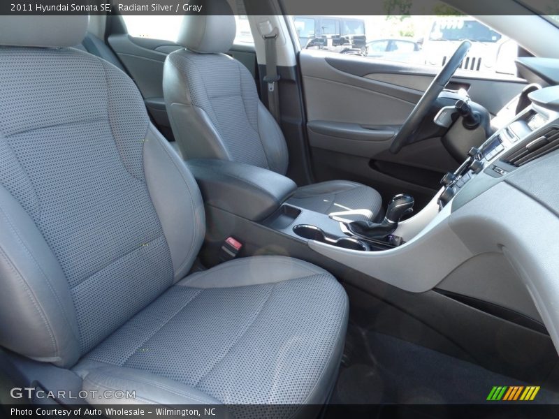 Radiant Silver / Gray 2011 Hyundai Sonata SE