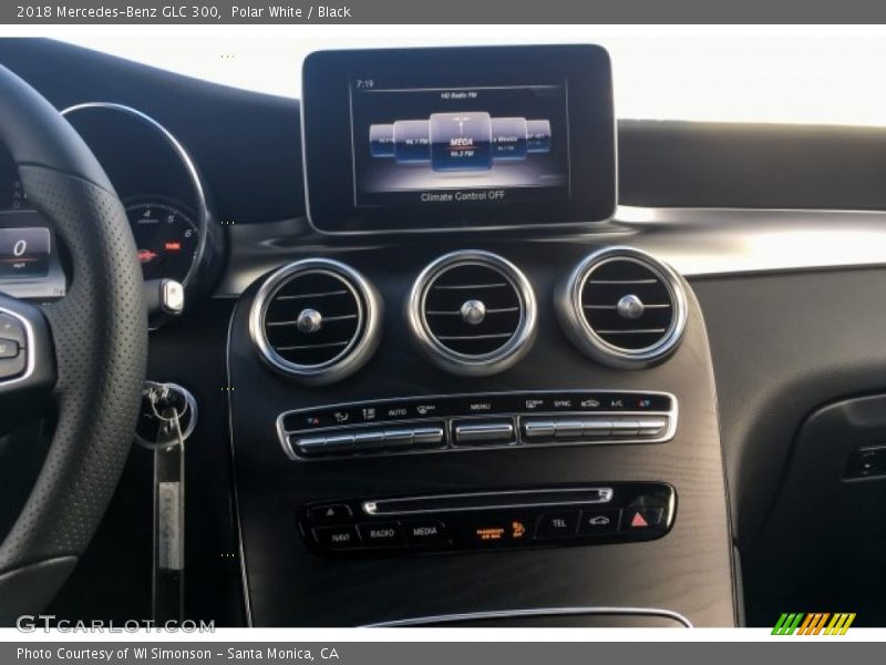 Polar White / Black 2018 Mercedes-Benz GLC 300