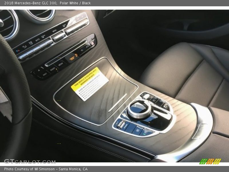 Polar White / Black 2018 Mercedes-Benz GLC 300