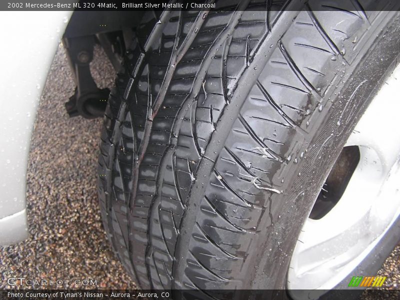 Brilliant Silver Metallic / Charcoal 2002 Mercedes-Benz ML 320 4Matic