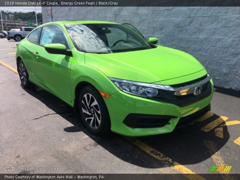 Front 3/4 View of 2018 Civic LX-P Coupe