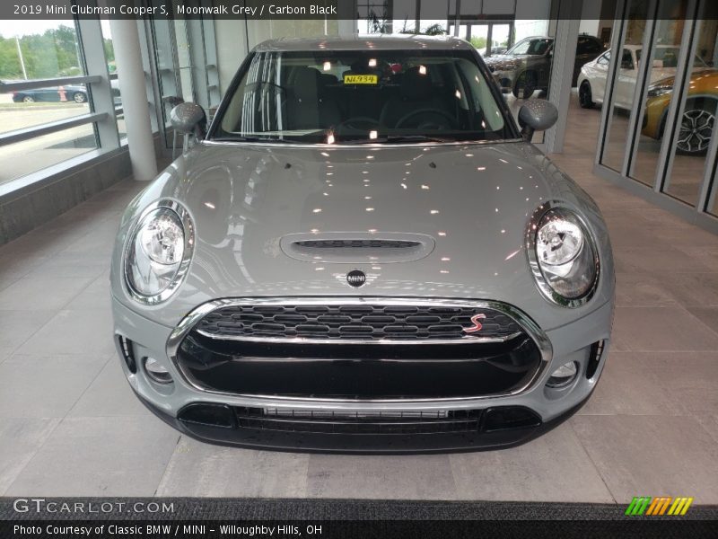 Moonwalk Grey / Carbon Black 2019 Mini Clubman Cooper S
