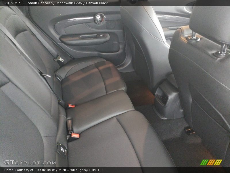 Moonwalk Grey / Carbon Black 2019 Mini Clubman Cooper S