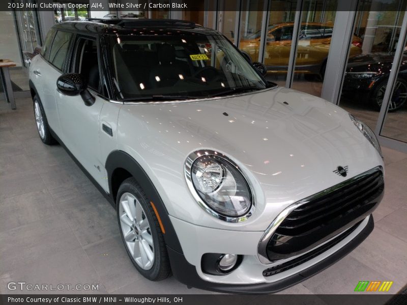 White Silver / Carbon Black 2019 Mini Clubman Cooper All4