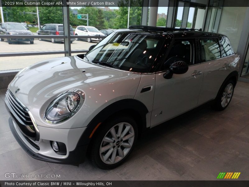 White Silver / Carbon Black 2019 Mini Clubman Cooper All4