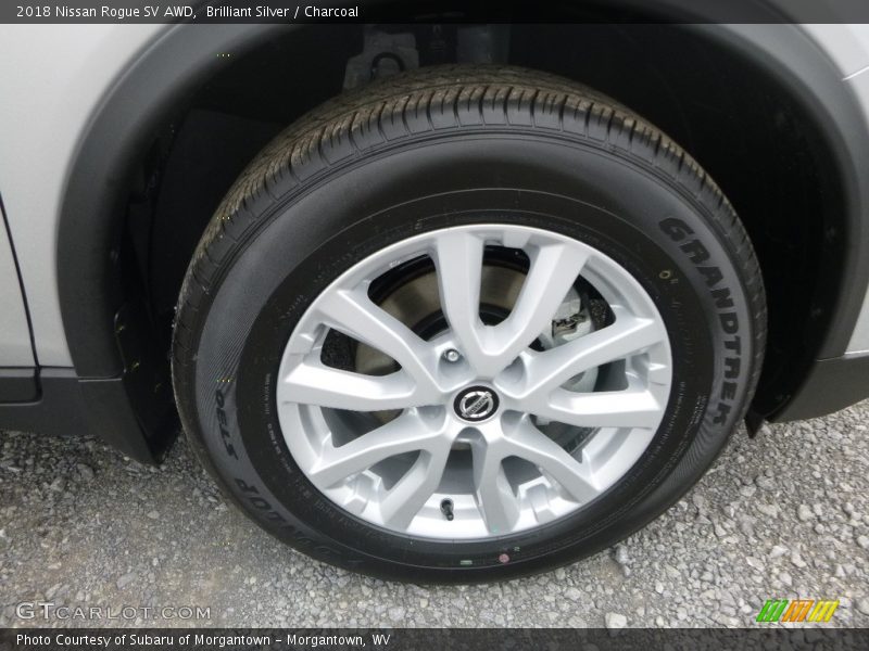 Brilliant Silver / Charcoal 2018 Nissan Rogue SV AWD