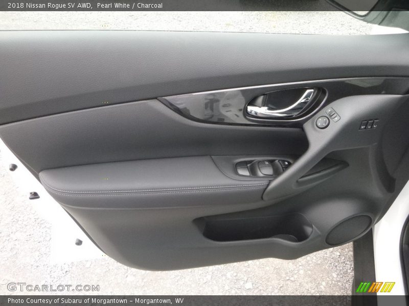 Pearl White / Charcoal 2018 Nissan Rogue SV AWD