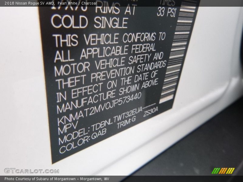Pearl White / Charcoal 2018 Nissan Rogue SV AWD