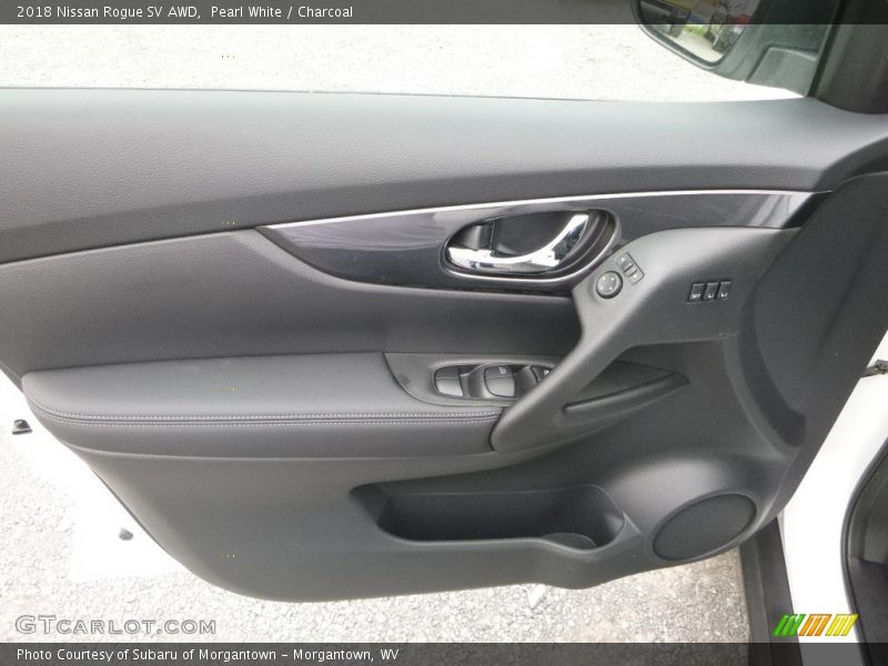 Pearl White / Charcoal 2018 Nissan Rogue SV AWD