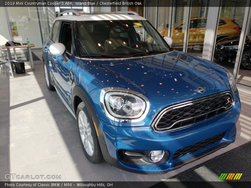 Island Blue / Chesterfield British Oak 2019 Mini Countryman Cooper S All4
