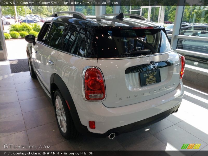 Light White / Chesterfield Malt Brown 2019 Mini Countryman Cooper S All4