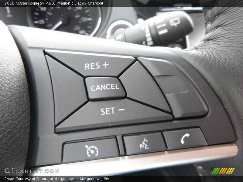 Magnetic Black / Charcoal 2018 Nissan Rogue SV AWD