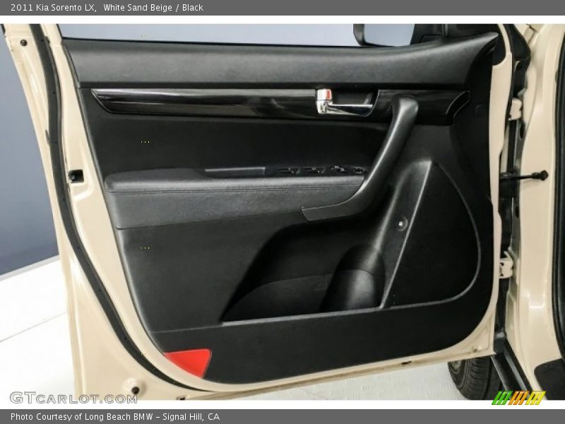 White Sand Beige / Black 2011 Kia Sorento LX