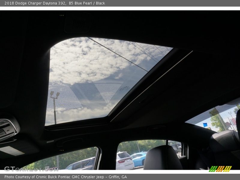 B5 Blue Pearl / Black 2018 Dodge Charger Daytona 392
