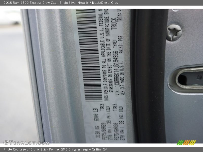 Bright Silver Metallic / Black/Diesel Gray 2018 Ram 1500 Express Crew Cab